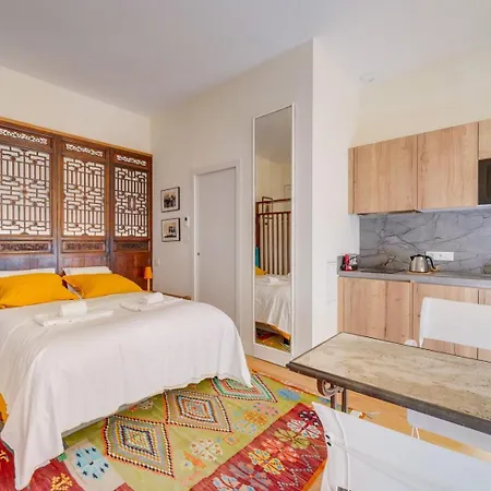 Elegant Center Apartmán